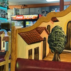 El Metate - Festive decor!