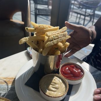 Sly Rooftop Bar - Truffle Fries - Breakfast & Brunch Near Me - Washington, DC, District of Columbia Sly Rooftop Bar - Truffle Fries - Breakfast & Brunch Near Me - Washington, DC, District of Columbia
