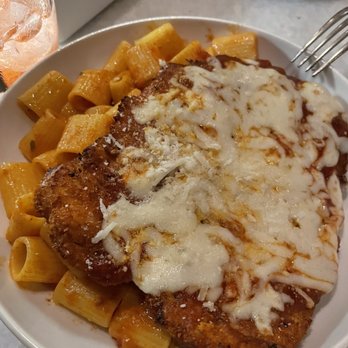 Rosalie - Chicken Parmesan - Italian Near Me - Wayne, Pennsylvania