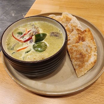 Manaao - Green curry - Thai Near Me - Tustin, California