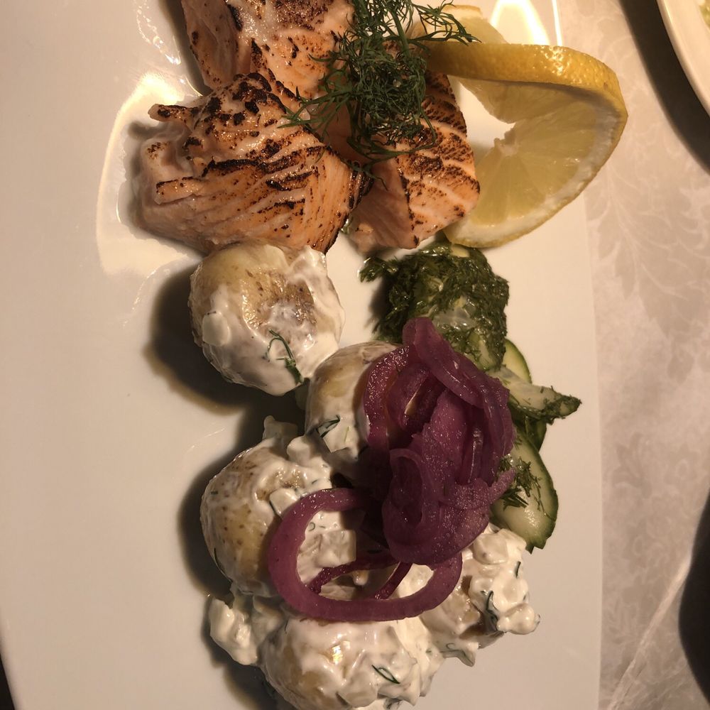 Salve - Marinated salmon with dill cucumber potatoes (cold) - Bistros Near Me - Helsinki, 18