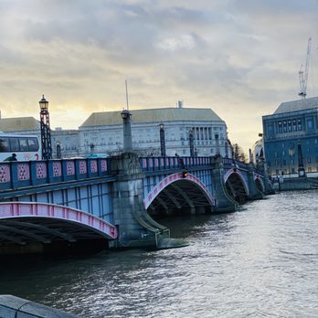Westminster Bridge - Sunset runs x London x 2020 - Landmarks & Historical Buildings Near Me - London, XGL