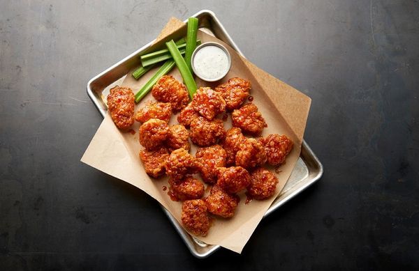 Buffalo Wild Wings by null