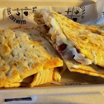 Clean Eatz - Chicken bacon ranch flatbread - Caterers Near Me - Willow Park, Texas Clean Eatz - Chicken bacon ranch flatbread - Caterers Near Me - Willow Park, Texas