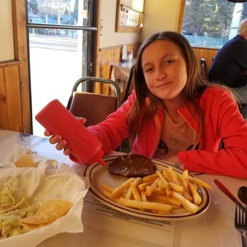 La Paws Restaurant - Mexican Near Me - Big Bear City, California