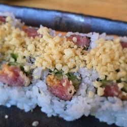 A-un Brooklyn - Spicy crunchy tuna with cucumber