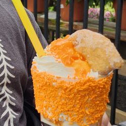 Trunnell's Farm Market - Peaches and Cream Float