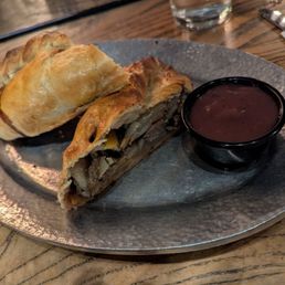 Oggie Pasty (2/5)