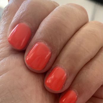 D’Luxe Nail Spa - Mani gel - Nail Salons Near Me - Livermore, California