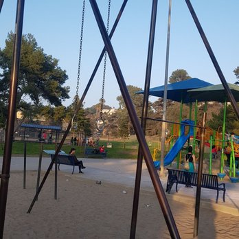 Bellevue Recreation Center - Parks Near Me - Los Angeles, California