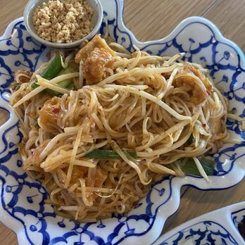Ginger Thai Taste - Pad Thai - Thai Near Me - Richmond, Virginia