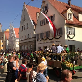 Stadtmauerfest - Arts & Entertainment Near Me - Nördlingen, BY