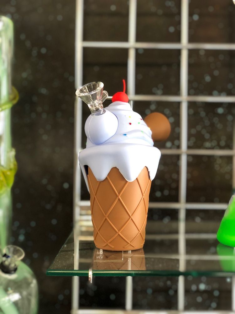 DREAM GALAXY SMOKE SHOP Updated October 2024 13 Photos 12037