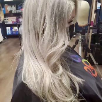 The Glass Menagerie - Perfectly matched topper & halo w/ fresh highlights - Blow Dry/Out Services Near Me - Alexandria, Virginia The Glass Menagerie - Perfectly matched topper & halo w/ fresh highlights - Blow Dry/Out Services Near Me - Alexandria, Virginia