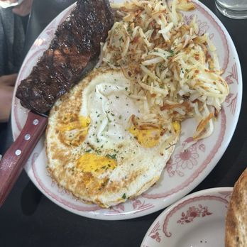 Eggstasy - Gc Angus Skirt Steak and Eggs - Breakfast & Brunch Near Me - Phoenix, Arizona
