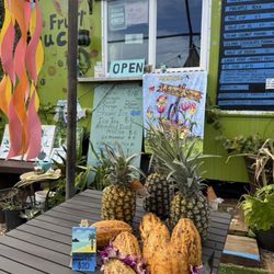 Maui Fruit Truck