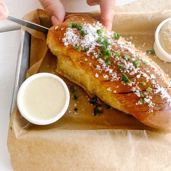 Forward Brewing - Pretzel appetizer - Brewpubs Near Me - Annapolis, Maryland