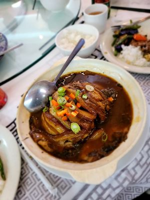 Hunan Kitchen of Grand Sichuan by null