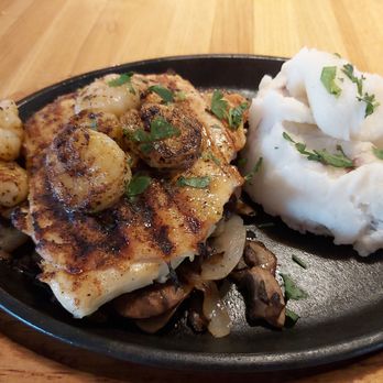 Applebee's Grill + Bar - Bourbon Street Chicken & Shrimp - American Near Me - Boise, Idaho Applebee's Grill + Bar - Bourbon Street Chicken & Shrimp - American Near Me - Boise, Idaho