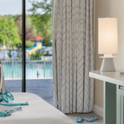 The Abbey Resort - Pool View Guestroom