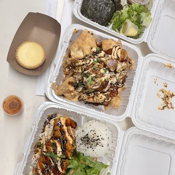 Wailua Drive In - Lau Lau plate (top), poke nachos (middle) and ahi katsu (bottom) - Hawaiian Near Me - Kapaʻa, Hawaii
