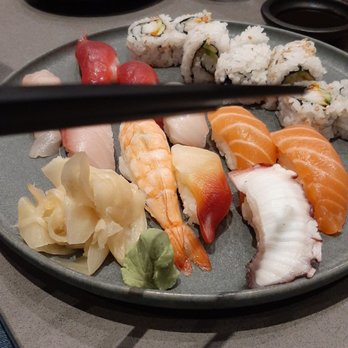 UMIGAWA - Sushi combo (minus miso) - Japanese Near Me - Kirkland, Washington UMIGAWA - Sushi combo (minus miso) - Japanese Near Me - Kirkland, Washington