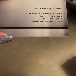 Dr.Levi Evalt, DDS