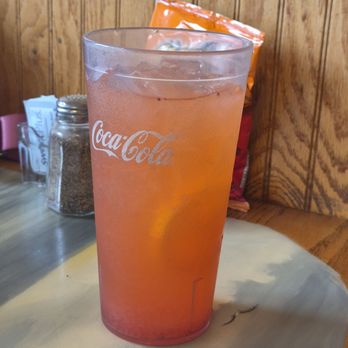 The In Place - Strawberry lemonade - American Near Me - Forks, Washington The In Place - Strawberry lemonade - American Near Me - Forks, Washington