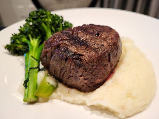 Rococo Steak by null