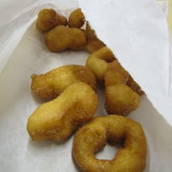 Jolly Giant Flea Mart - Mini Donuts - Yummy!
