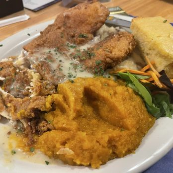 The Cabin - Chicken Supreme - Pizza Near Me - Middleboro, Massachusetts