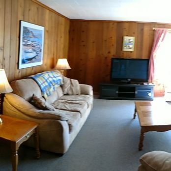 Maple Ridge Resort - Comfortable living rooms to relax in. - Resorts Near Me - Michigamme, Michigan