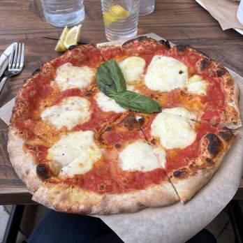 Aqua Pazzo - Pizza was wonderful - Italian Near Me - Youngstown, Ohio