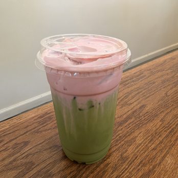 La Costa Cafe - Matcha latte with strawberry foam - Coffee & Tea Near Me - Sacramento, California La Costa Cafe - Matcha latte with strawberry foam - Coffee & Tea Near Me - Sacramento, California