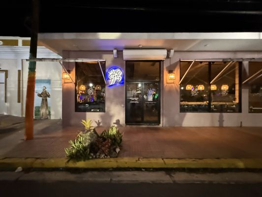 Café 413 by null