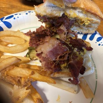 R Burgers Drive Thru - Where's the meat? - Burgers Near Me - Ontario, California R Burgers Drive Thru - Where's the meat? - Burgers Near Me - Ontario, California