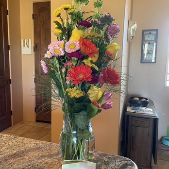 Mountain High Flowers - Florists Near Me - Sedona, Arizona Mountain High Flowers - Florists Near Me - Sedona, Arizona