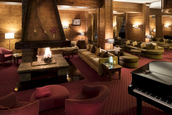 Hotel 4 Étoiles Le Mont Vallon Méribel by null