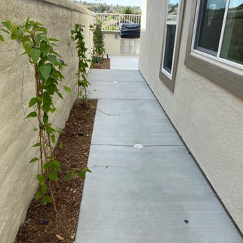Zion Landscaping - Side yard - re-concrete - Landscaping Near Me Zion Landscaping - Side yard - re-concrete - Landscaping Near Me