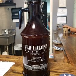 Old Colony Brewing - Great looking 64 oz growler Grrrr..