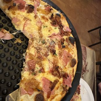 The Oven Pizzeria - The Tahoe. Sooooo gooood! - Pizza Near Me - Seaside, California