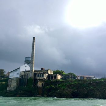 Lovely Martha - Traveling closer to Alcatraz Island - Boating Near Me - San Francisco, California