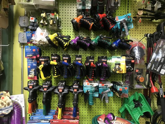 Mushtari Hardware & Garden by null