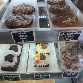 Indulge Bakery - Bakeries Near Me - Mount Vernon, Washington