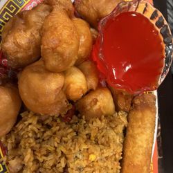 Hong Kong Chinese Restaurant - Sweet and Sour Chicken Dinner Combo
