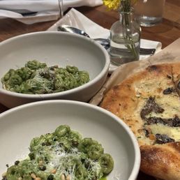 IG: @nom.noms.only | chicken pesto & funghi IG: @nom.noms.only | chicken pesto & funghi