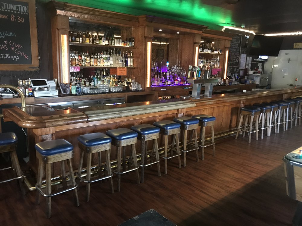 STONE JUNCTION BAR Updated September 2024 12 Photos & 14 Reviews
