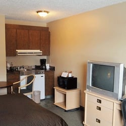 Vulcan Country Inn - Room with Kitchenette
