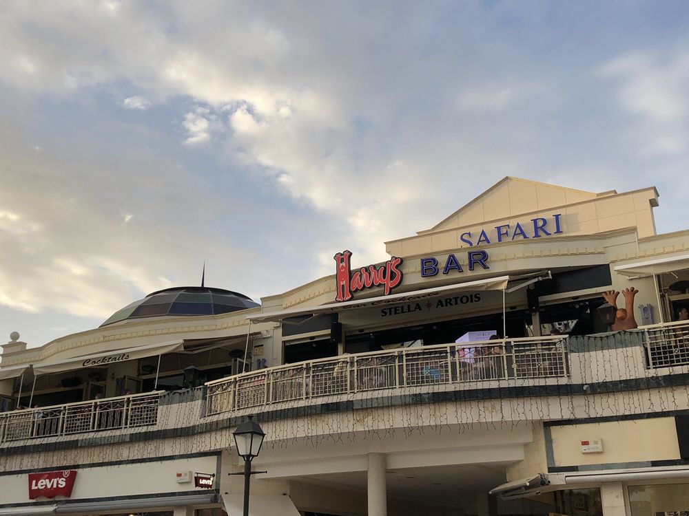 HARRYS BAR - Updated February 2026 - 16 Photos - Av de las Américas 5 ...