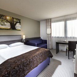 Mercure Hotel Düsseldorf Airport - Standard Zimmer mit Couch
